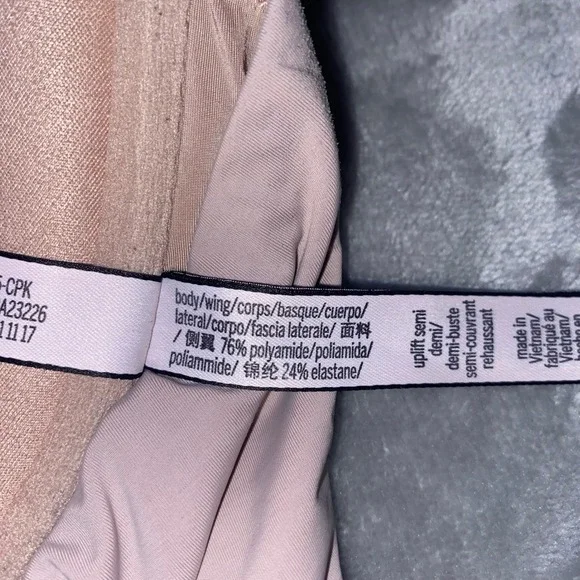 Victoria's Secret Uplift Demi Bra 36DDD Front Closure Logo Strap Nude Beige - Picture 5 of 10